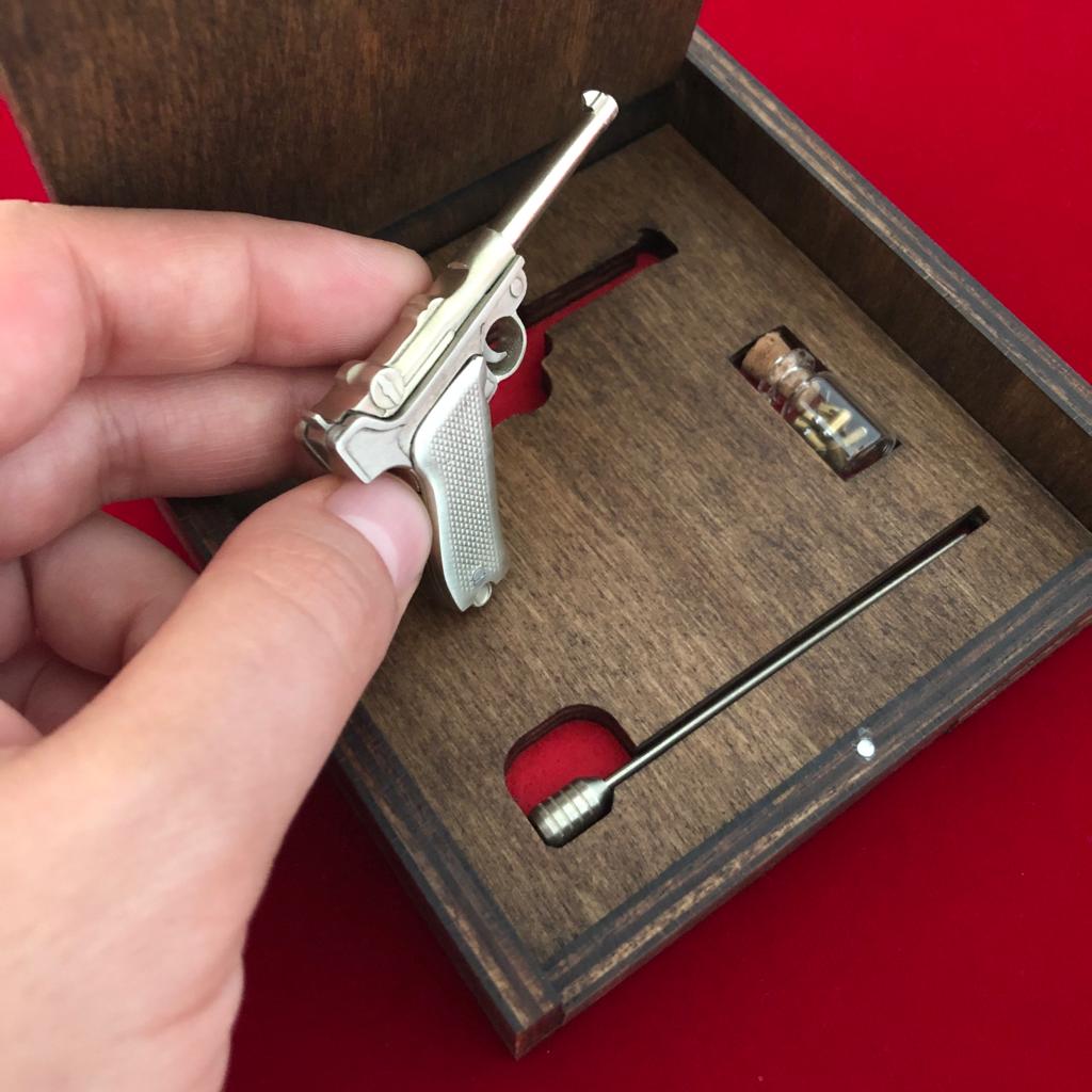 Miniature Luger P08