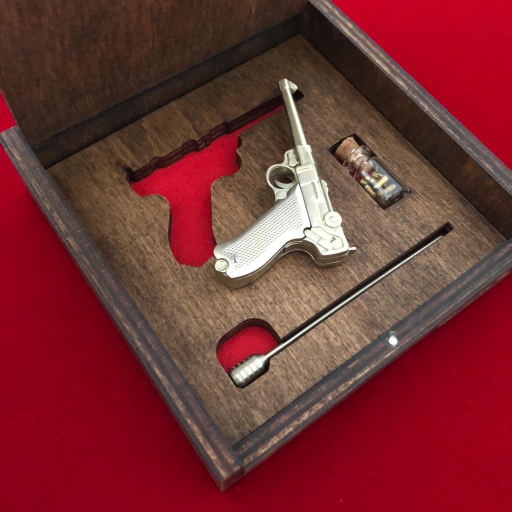 Miniature Luger P08